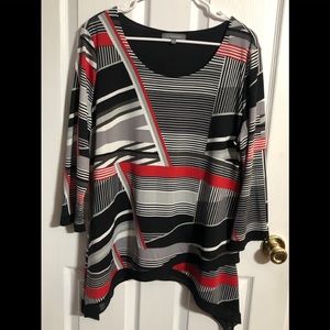 🌸NY Collection Sz. XL Black,Gray and Red Tunic